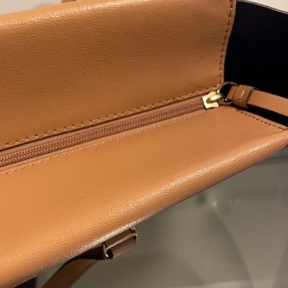 Tory Burch Parker Tote Leather Purse Tan Light Brown Bag Classic Preppy Zipper - Picture 8 of 10